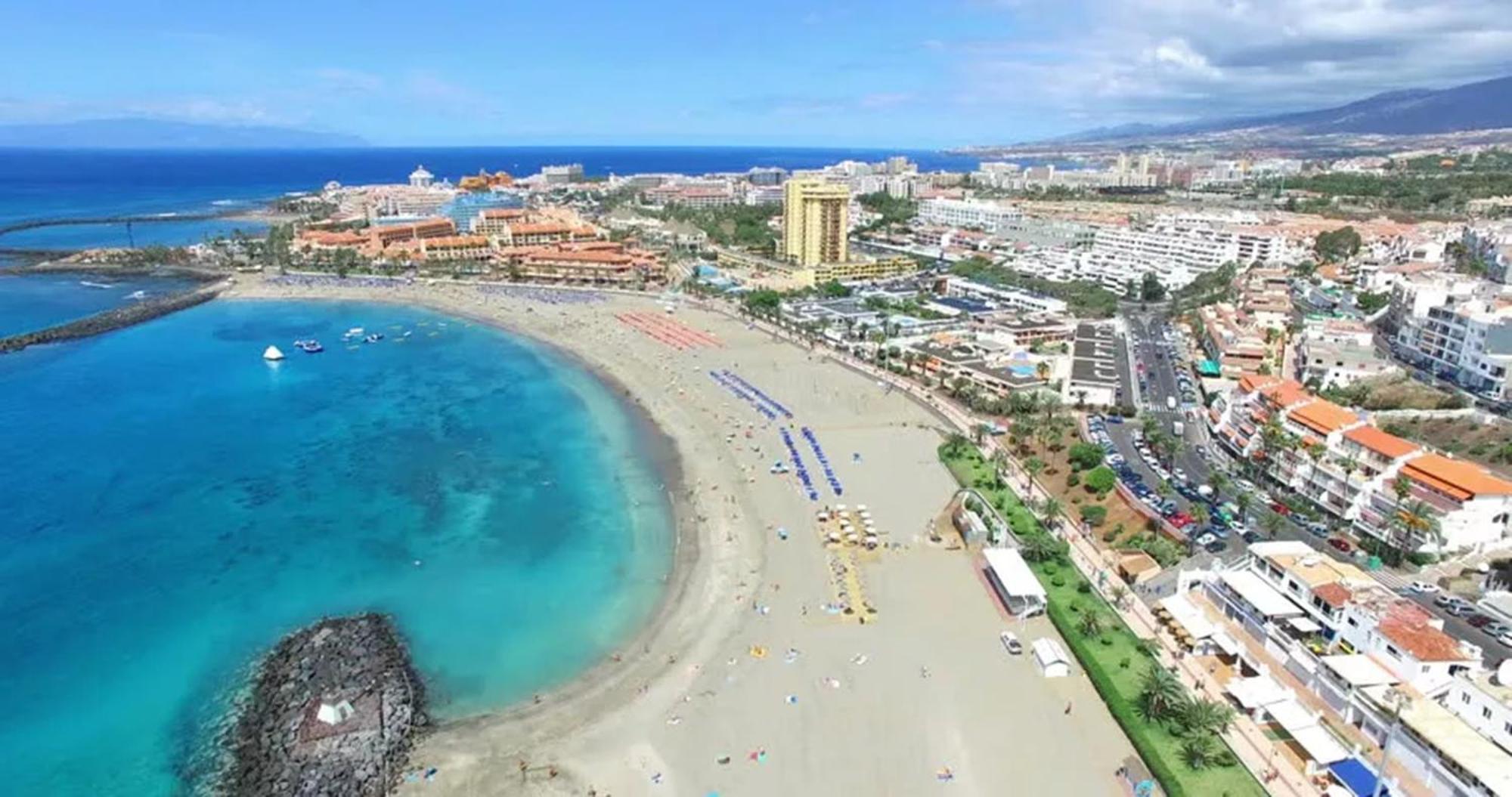 Few Steps From The Beach Hostel In Los Cristianos Arona  Kültér fotó