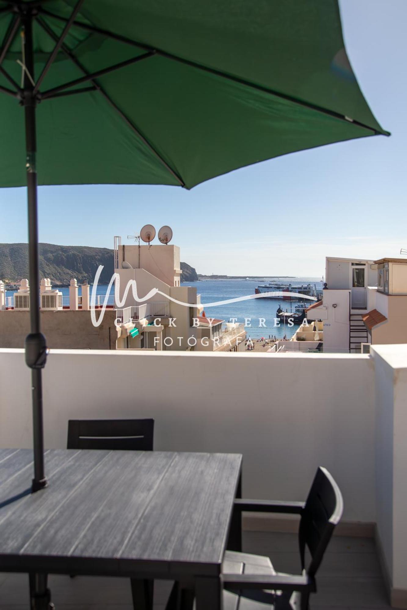 Few Steps From The Beach Hostel In Los Cristianos Arona  Kültér fotó
